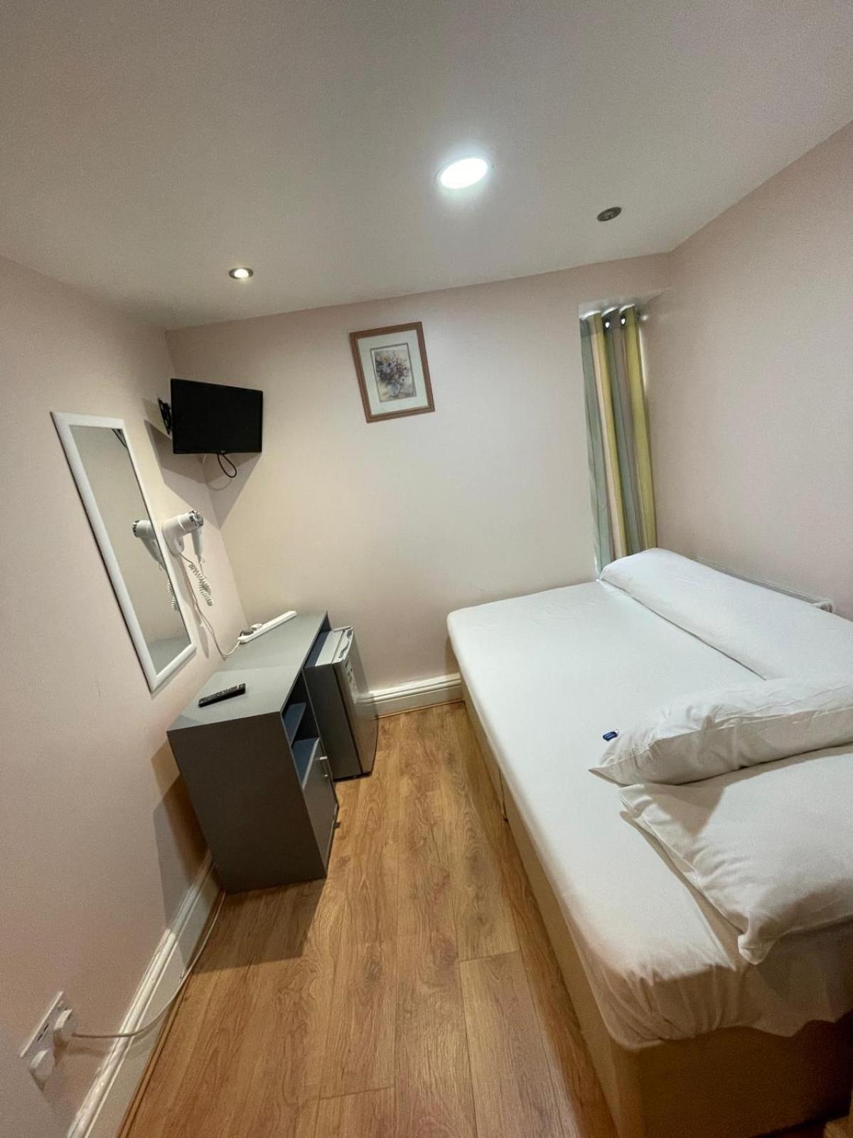Accommodation Plus Londyn Zewnętrze zdjęcie